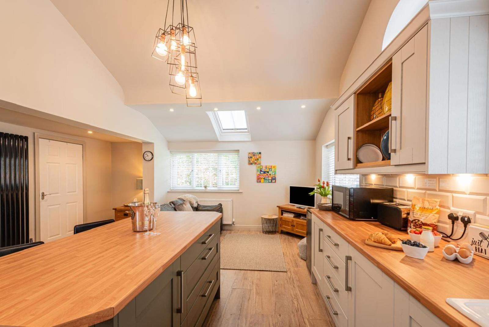 Quiet Self Contained Cottage Near Delamere Forest Cuddington  Exterior foto